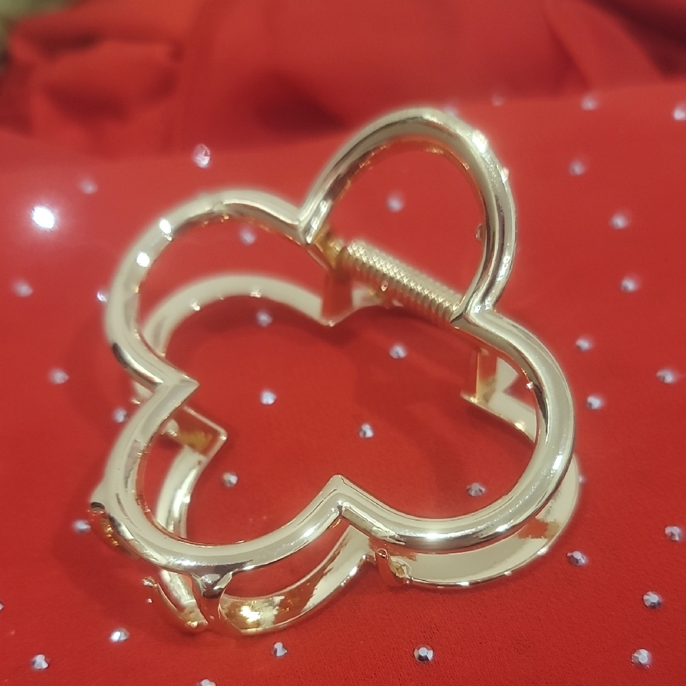 Motif Hair Clip